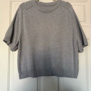 Abercrombie & Fitch Light Gray Crew Neck Sweater Tee